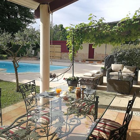 Au Doux Repos Bed and Breakfast Lucbardez-et-Bargues Exteriör bild