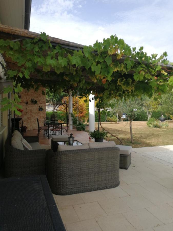 Au Doux Repos Bed and Breakfast Lucbardez-et-Bargues Exteriör bild